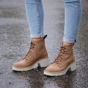SOREL Hi-Line Heeled Lace Up Waterproof Boot Tan Size 7.5